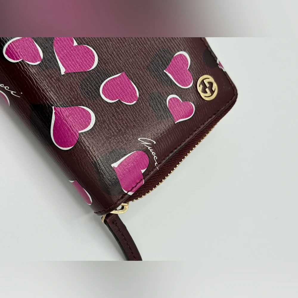 Gucci Betty Heartbeat Zip Wallet Limited
Edition EUC + COA Designer Luxury - Picture 4 of 14